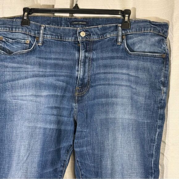 Lucky Brand style 410 athletic straight leg Stretch size 42 x 30 Jeans - Picture 2 of 13
